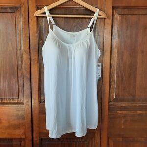 NWT 32° Degrees Cool White Flowy Tank Top With Built-In Bra Size XL